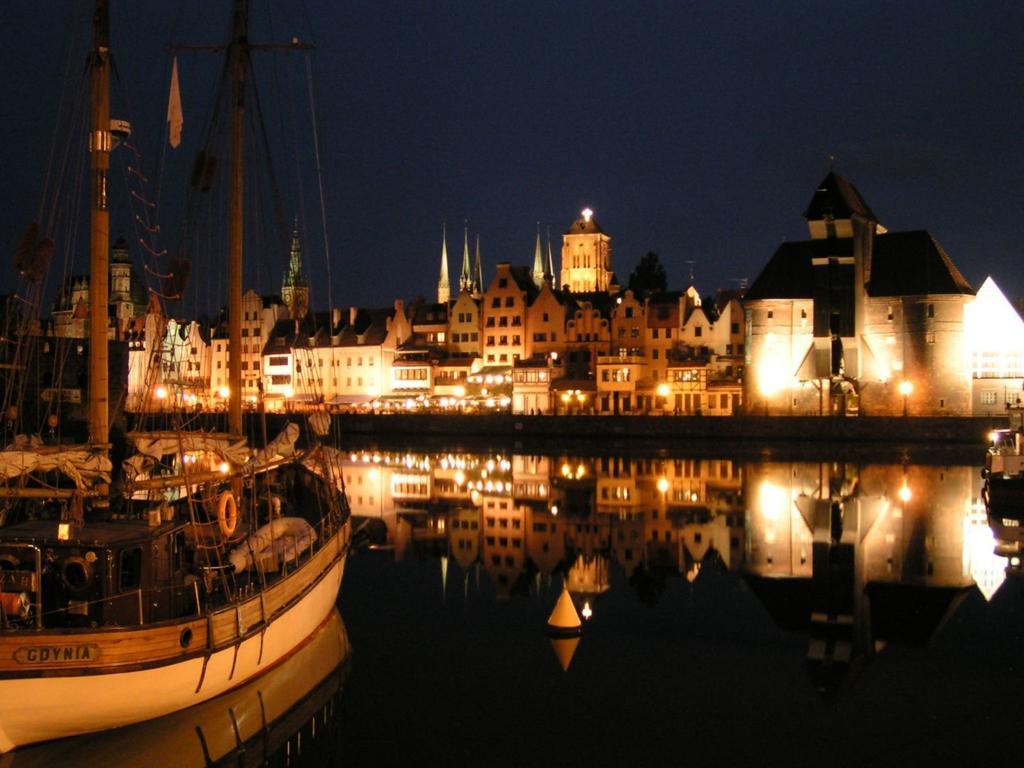 Podewils Old Town Gdansk Exterior photo